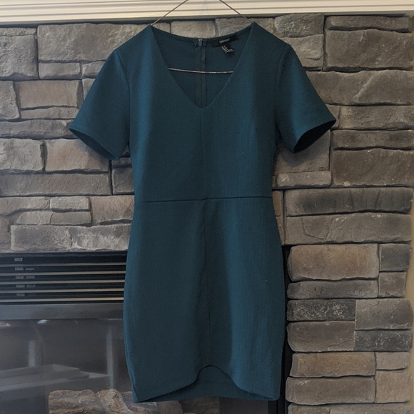 Green Forever21 Bodycon Dress - size small - Picture 1 of 5